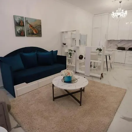 Luxurious At Square 21 Apartment